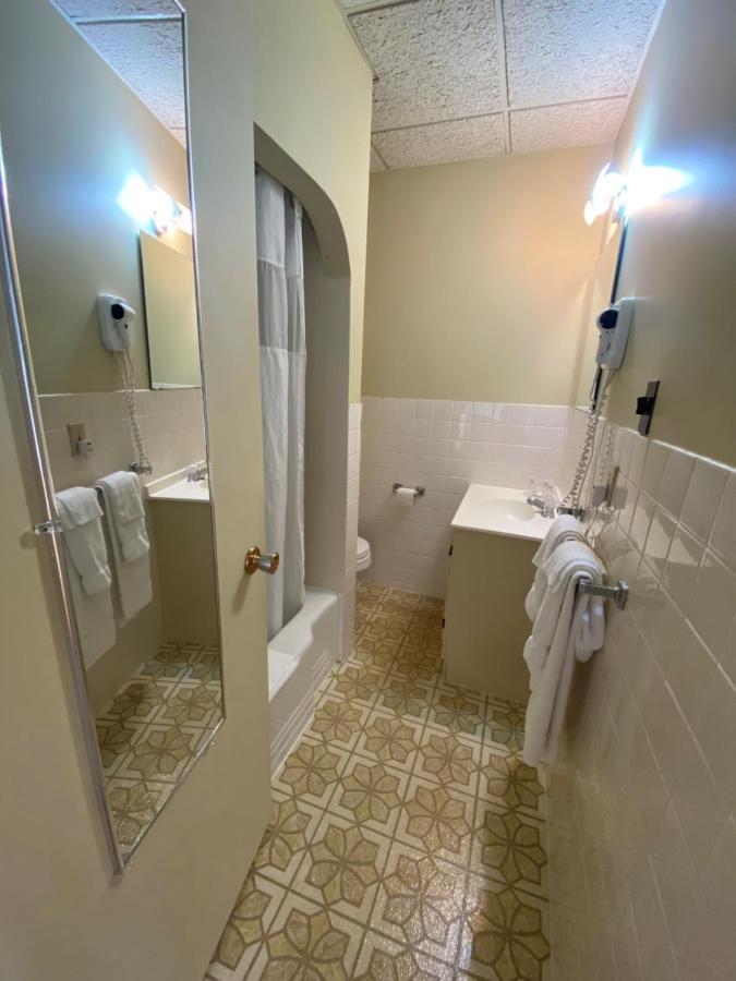 Hotel Bedford Goderich Zewnętrze zdjęcie